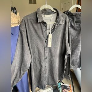 Essentials long shirt/jacket.